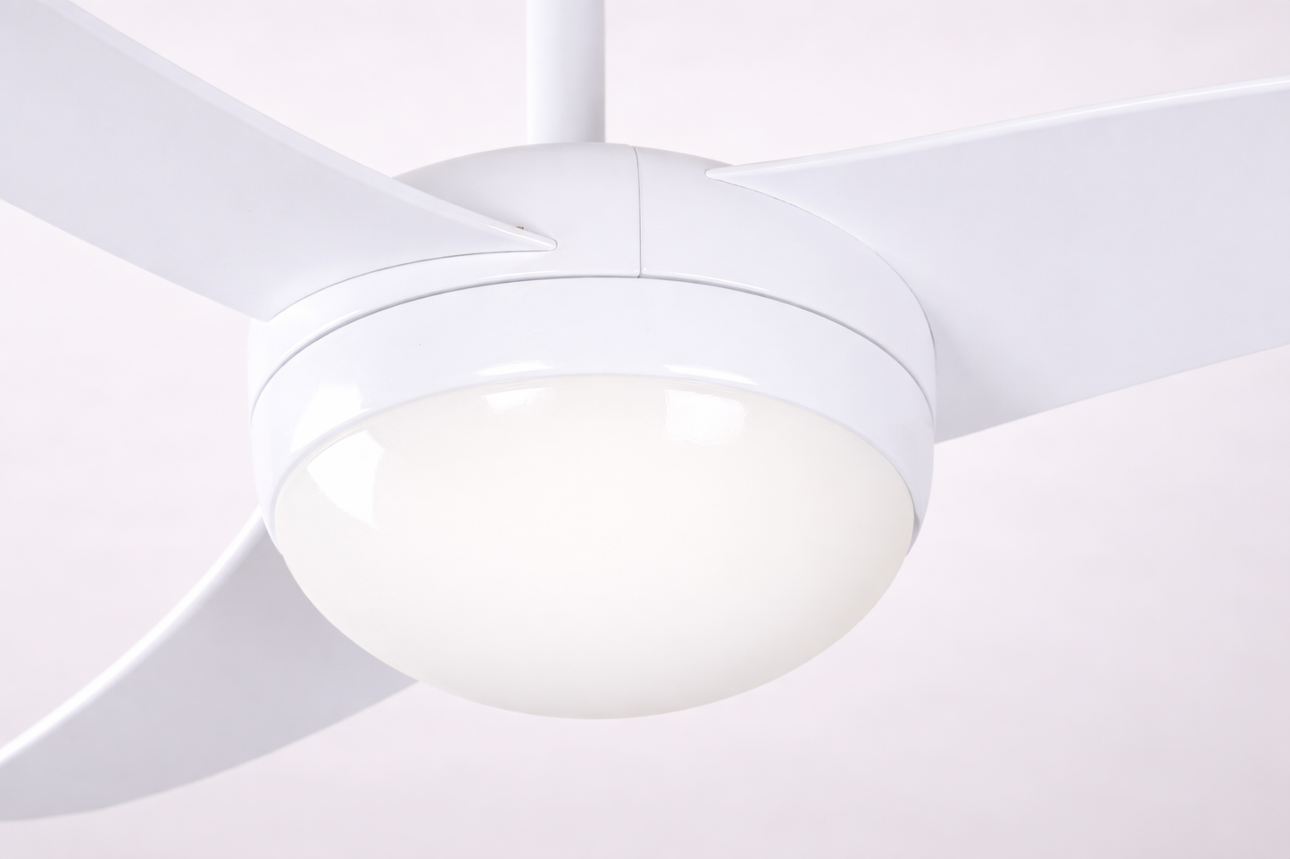 42" White Ceiling Fan — Dual Light Design with Wall Control
