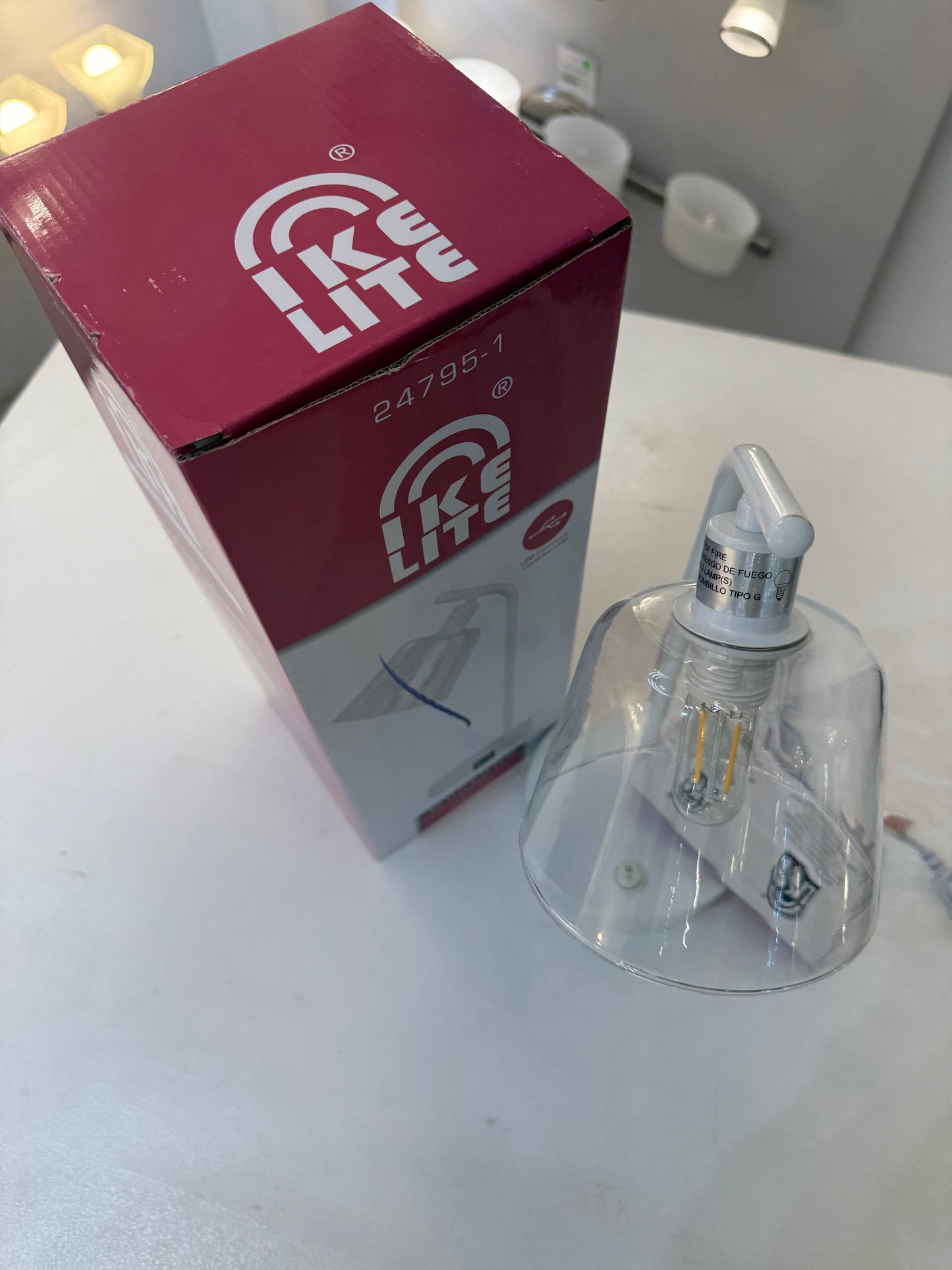 1-Light Table Lamp – Shiny White Finish