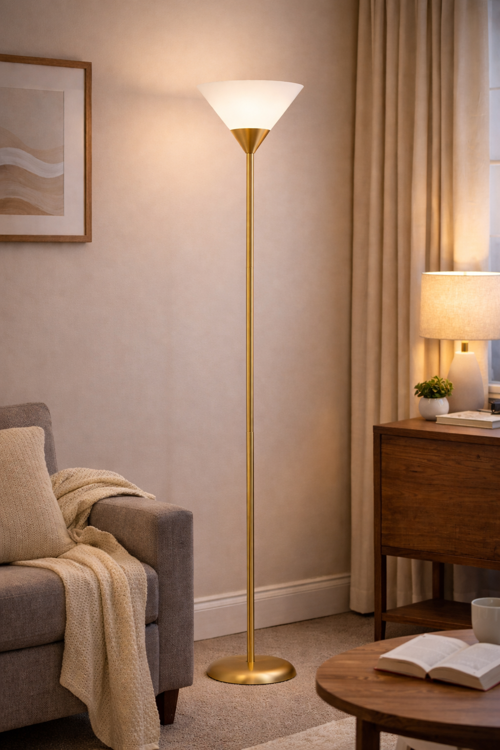 Elegant 1-Light Floor Lamp – Gold Finish (E27, 60W)