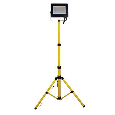 LED TRIPOD REFLECTOR 50W 6500K 110-240V 4500LM IP6
GEL - Material: ALUMINIO, PC, VIDRIO, METAL - PAIS:
China
