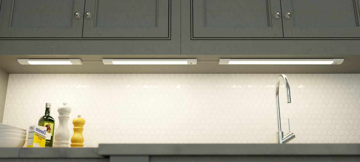 U19MTK18W  18" DIMMABLE MOTION LED 3CCT BAR WHITE