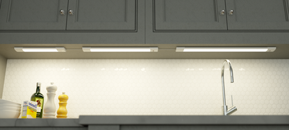 U19MTK18W  18" DIMMABLE MOTION LED 3CCT BAR WHITE